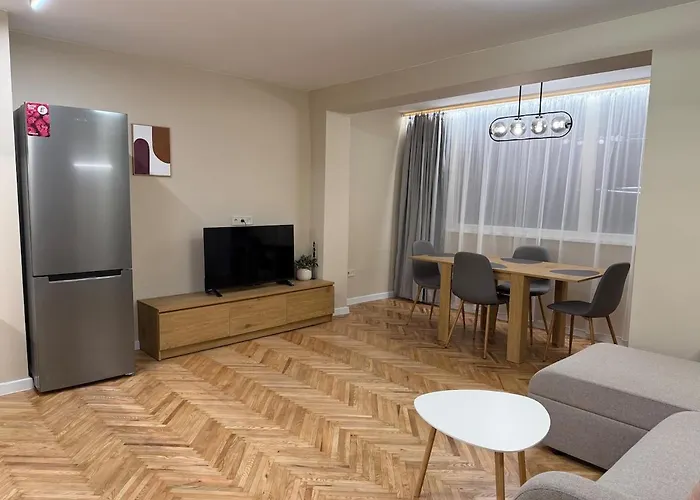 Cozy Cathedral Corner - 2 Mins Walk From The Main Pedestrian Street * Varna