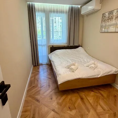 Cozy Cathedral Corner - 2 Mins Walk From The Main Pedestrian Street *