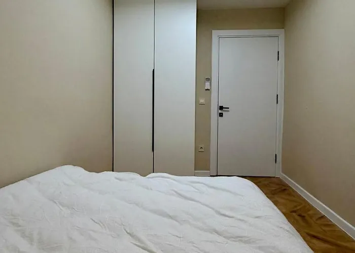 Apartament Cozy Cathedral Corner - 2 Mins Walk From The Main Pedestrian Street Varna